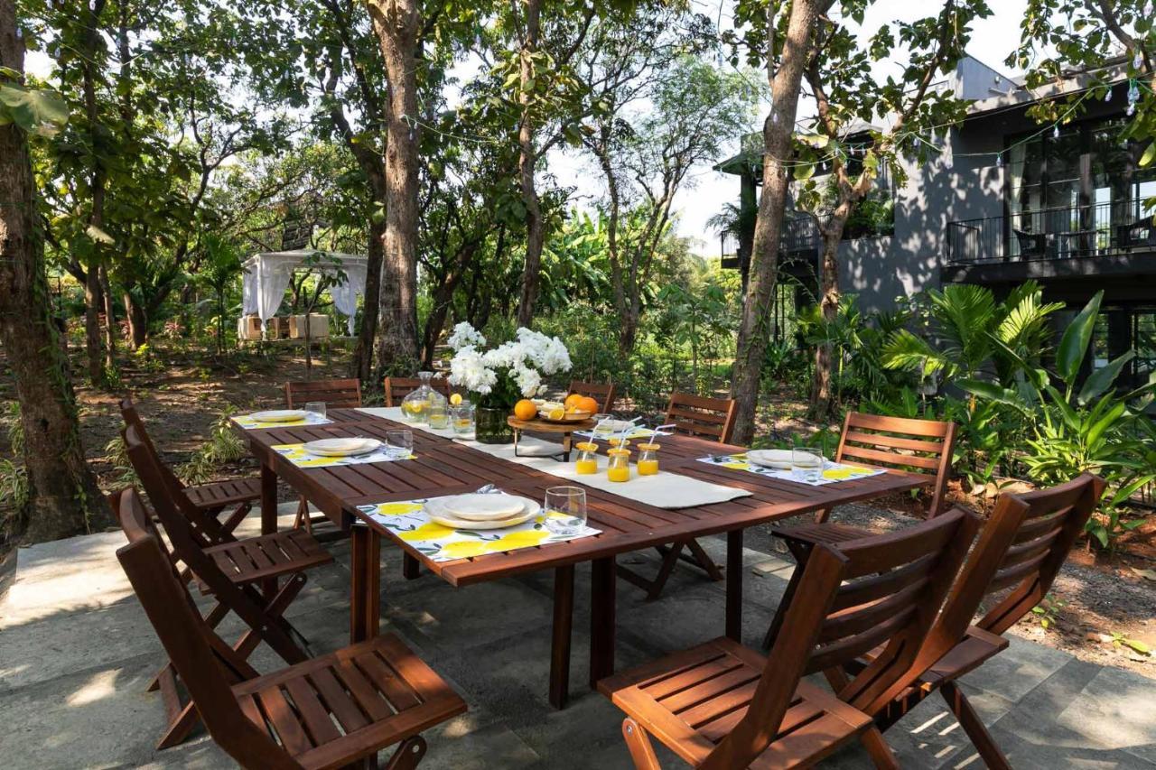 Stayvista At The Charcoal Villa Luxury Collection 알리바그 외부 사진